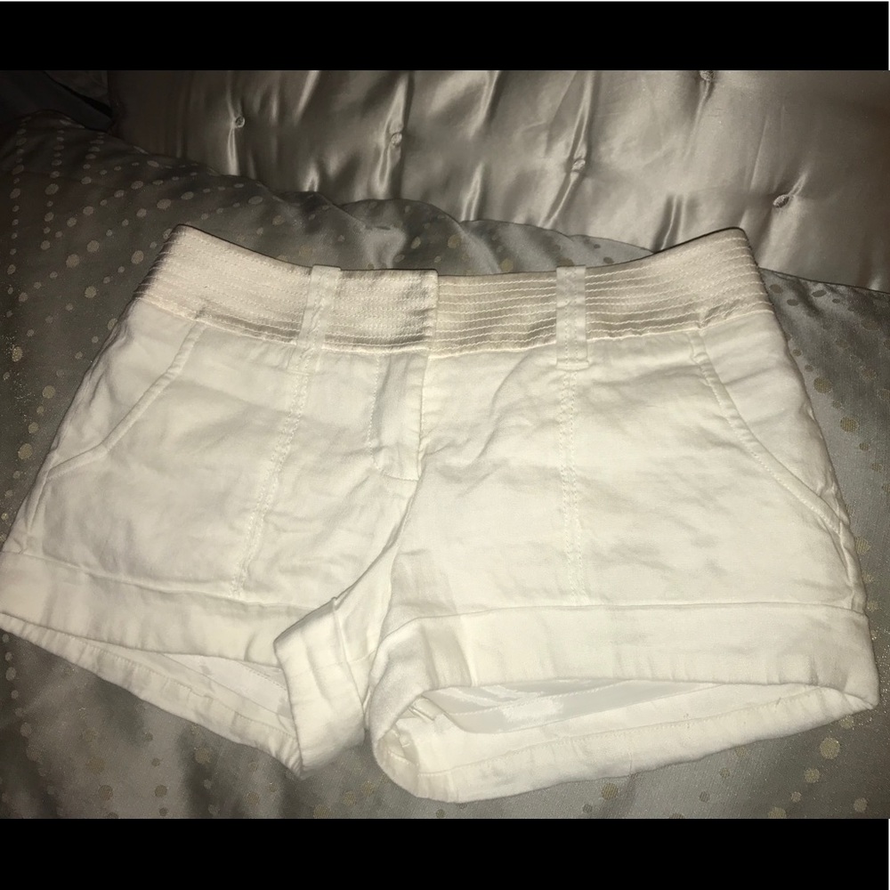 Bebe linen shorts